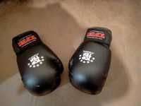 Продам перчатки боксерские детские