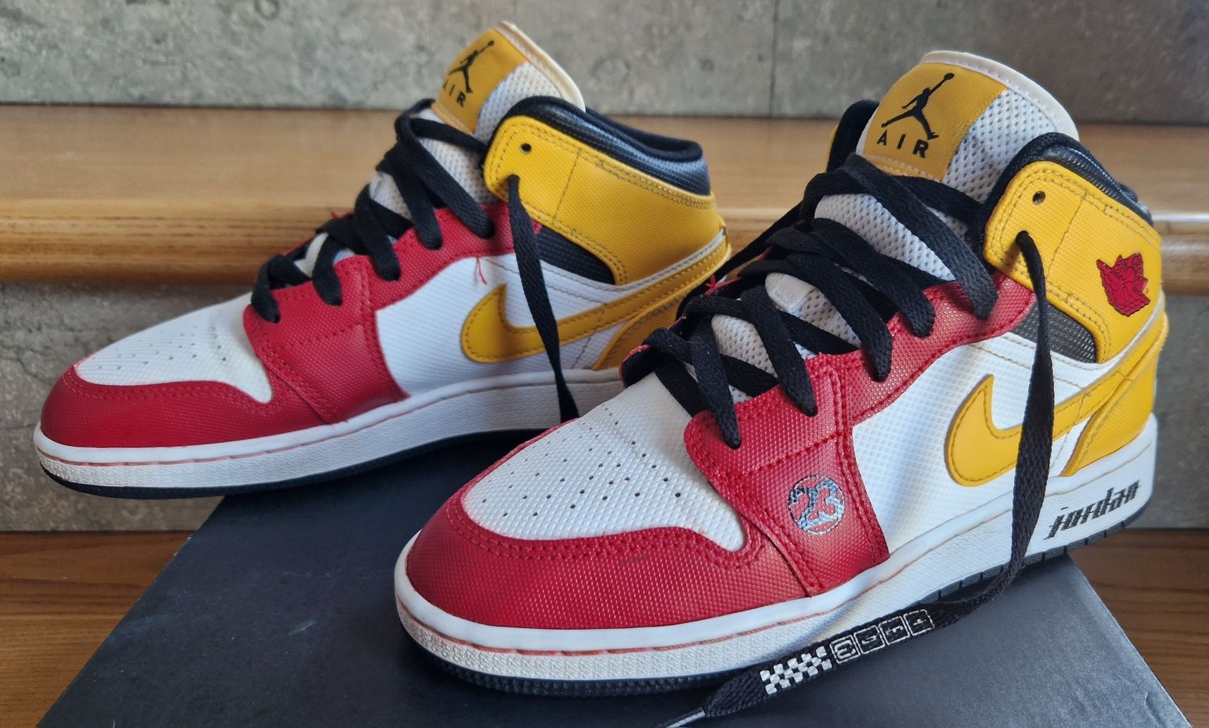 AIR JORDAN 1 Mid SE Motorsport GS mărime 37.5