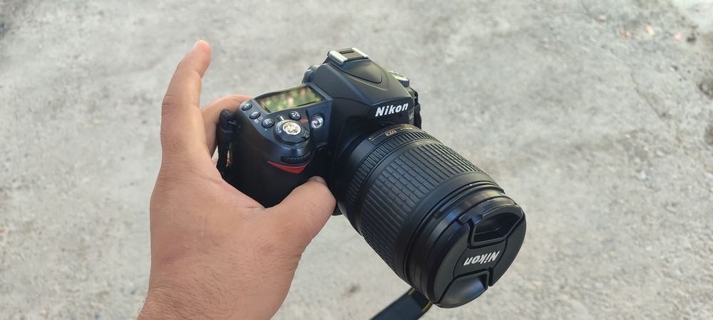 Nikon D90  sotiladi yangi fotoaparat
