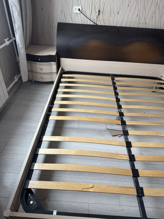 Кровать двуспальная