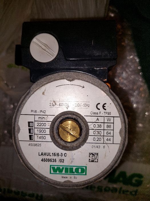 Ofer spre vânzare pompa Centrală Termica