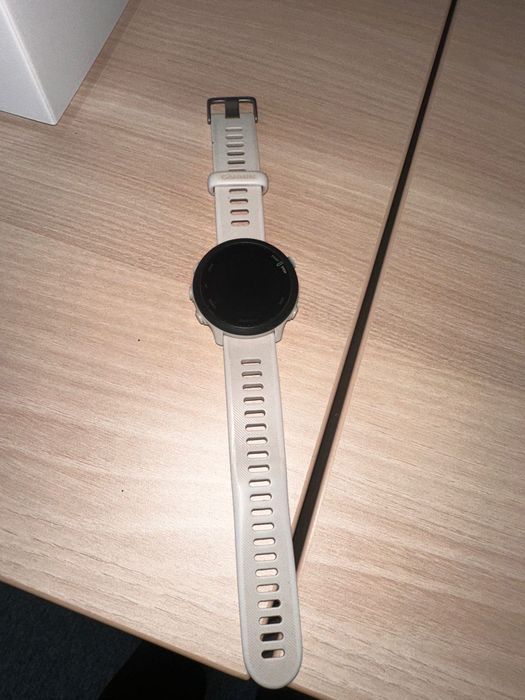 Смарт часы Garmin
