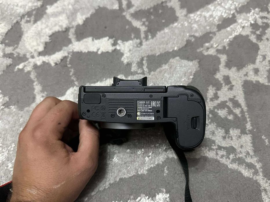 Canon EOS R Aparat Foto Mirrorless 30,3 MP Full Frame Body