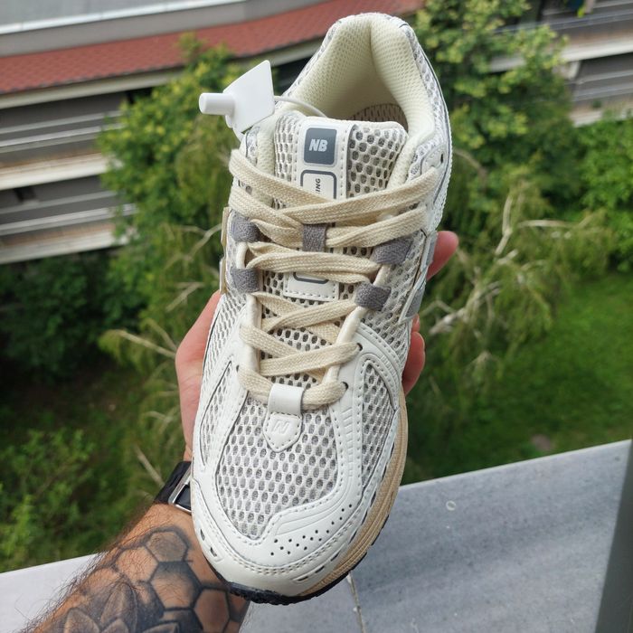 New Balance 1906R Silver Grey (37)
