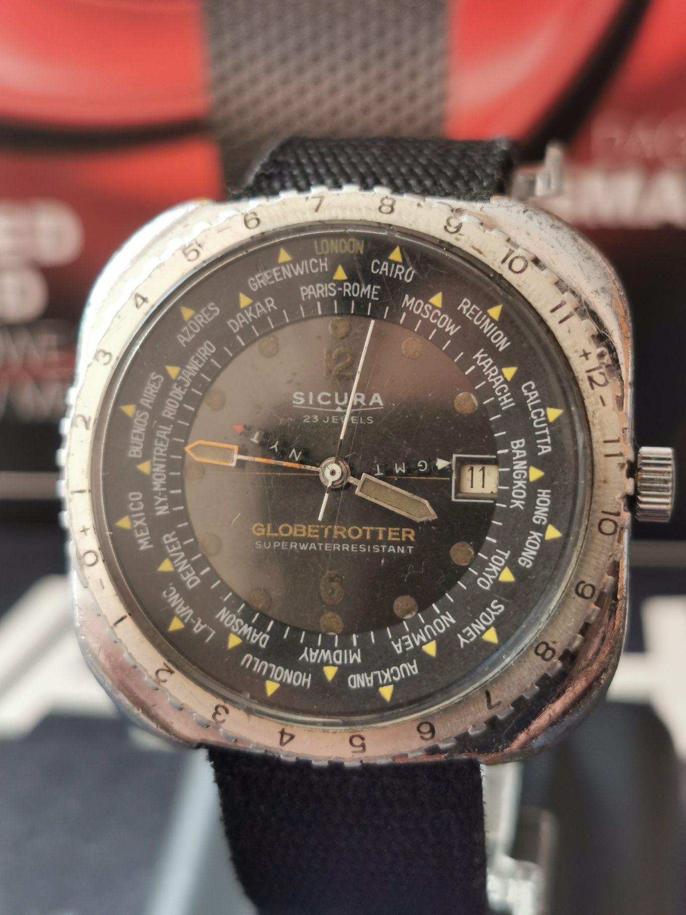 Ceas vintage  Sicura Globetrotter