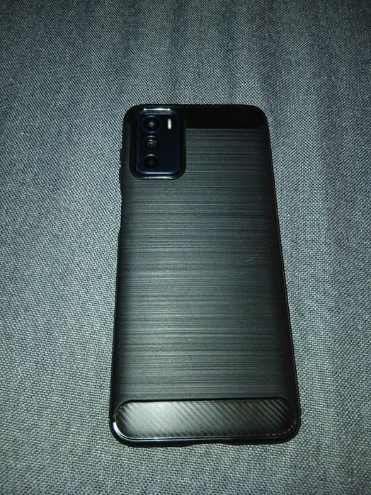 Продавам Смартфон Motorola G42 много добро състояние.