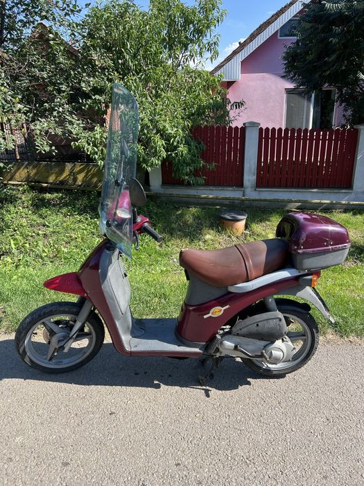2 buc Scuter / moped Piaggio Free 49cc