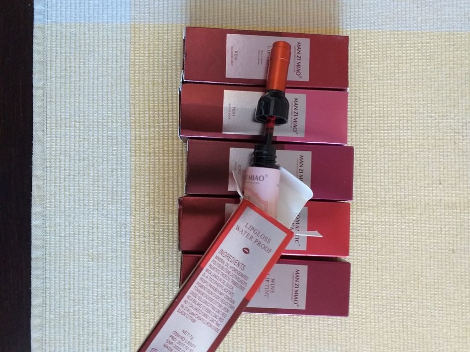 Ruj dama diferite culori