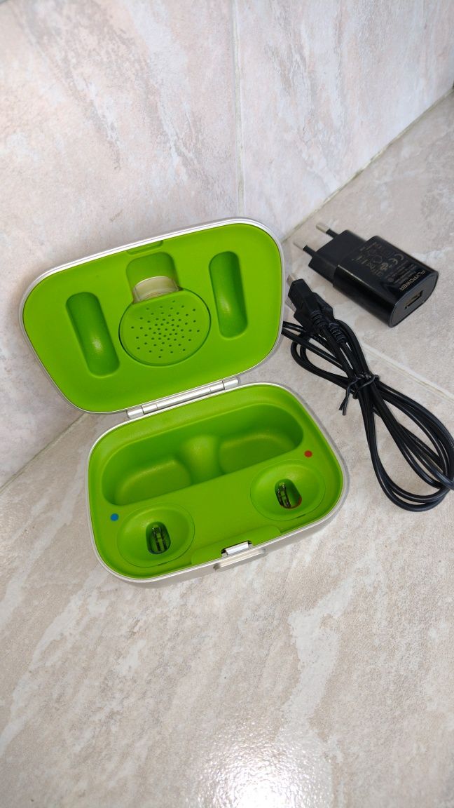 Phonak Charger Case Combi- зарядно за слухови апарати Фонак