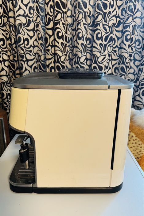 Кфе-робот KRUPS.