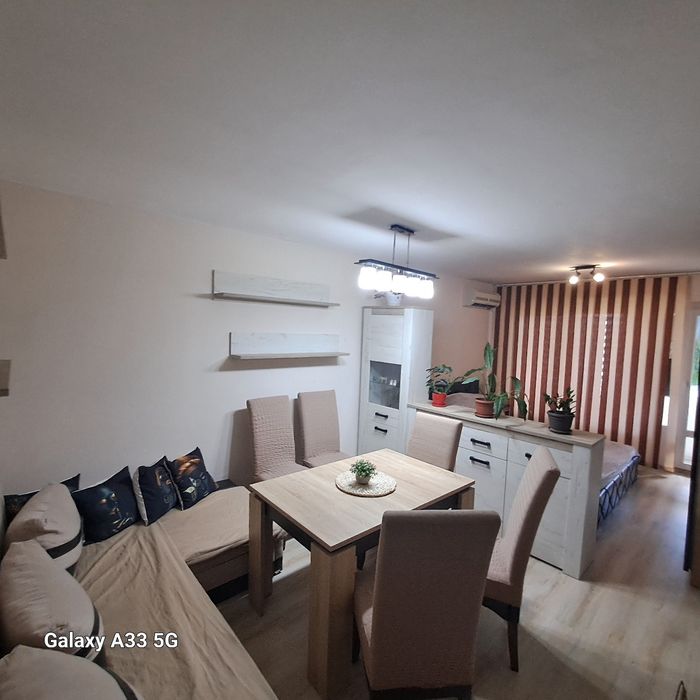 Дава се под наем Тристаен апартамент в Варна, Трошево - 61 кв.м за 700 € - Снимка #2