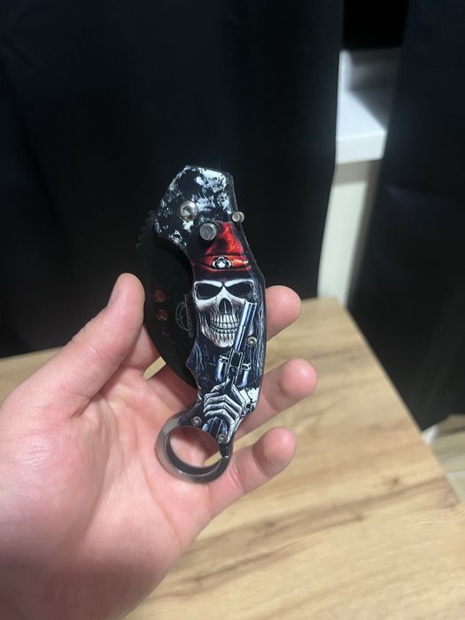 Нож карамбит за трикове