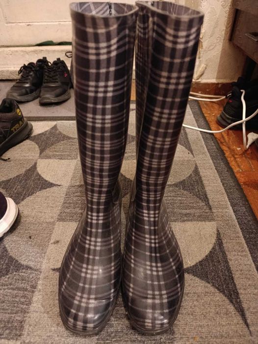 Резиновые сапоги женские 40 размер