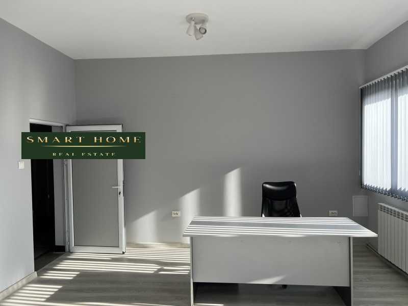 Офис помещение
Офис помещение в Център!