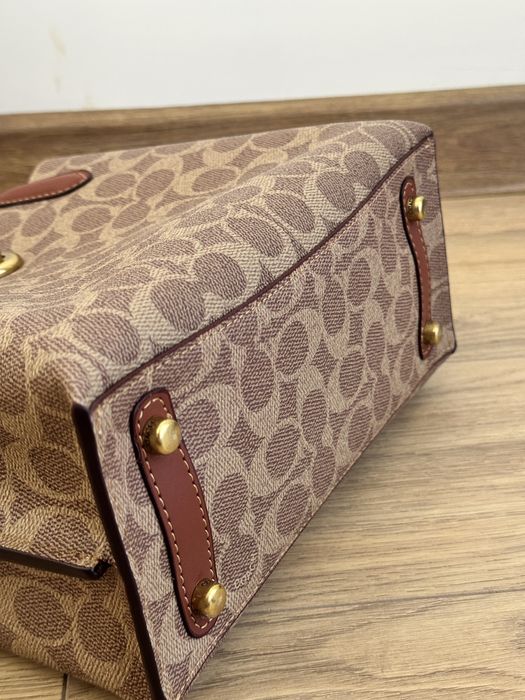 ОРИГИНАЛНА! Coach дамска чанта Willow Tote Bag 24