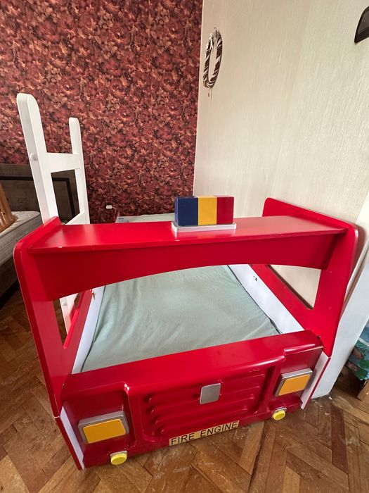 Легло пожарна кола