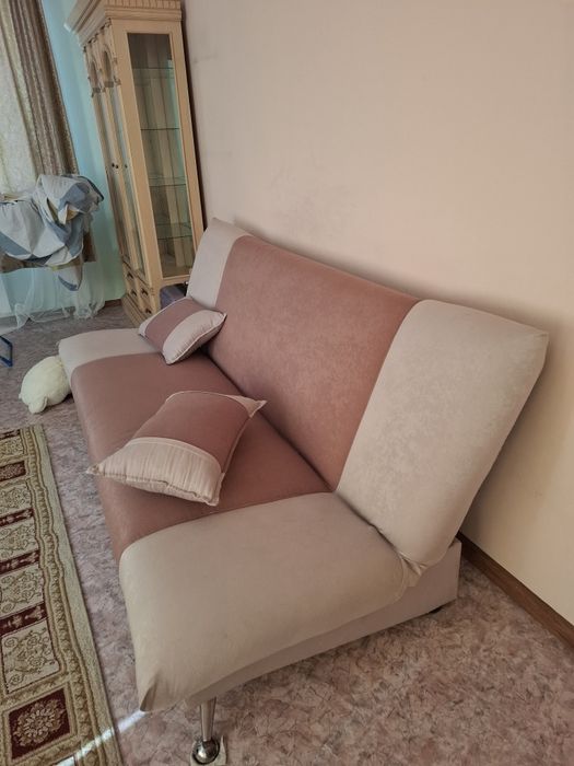 Продам диван в зал/гостинную