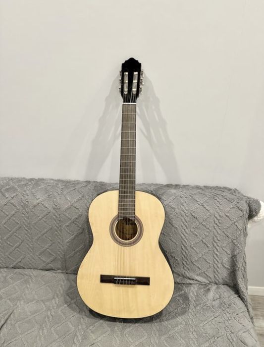 Продам новую гитару