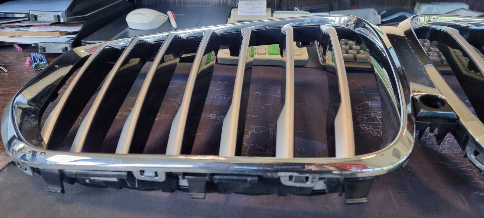 Оригинална решетка предна броня BMW X5 G05 2020г.