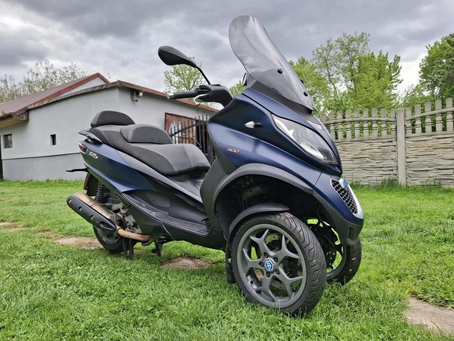 Piaggio mp3, scuter 3 roti, scuter piaggio, conduci cu B