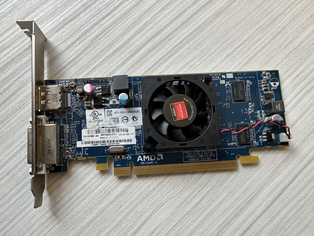 Vând placa video AMD HD6450 512mb