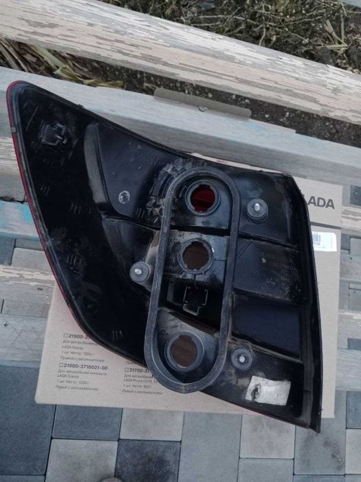 Задний фонарь на ладу Гранта Granta