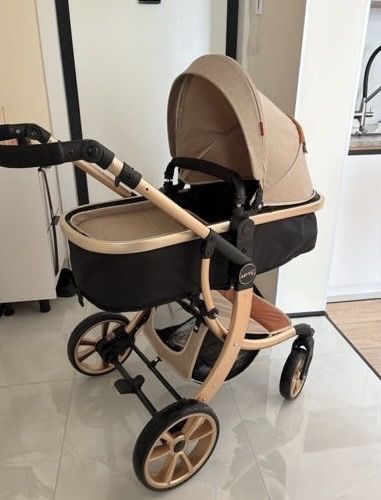 Коляска в идеальном состоянии, новая.