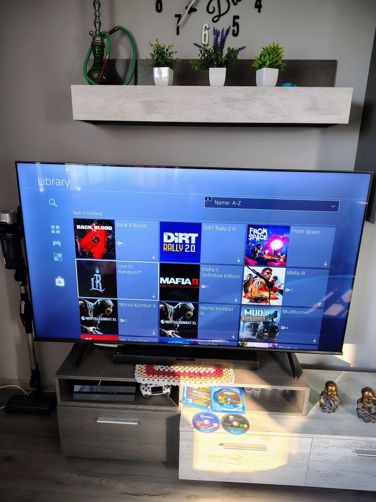 ps 4 500г...23 игри  2 контролера