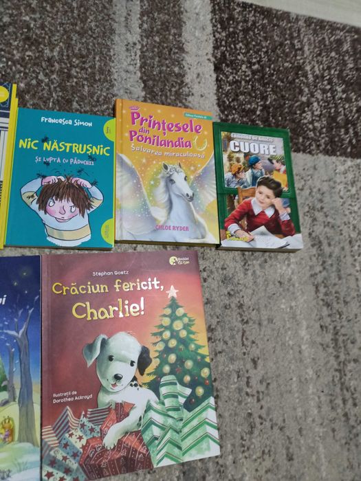 Vând set de cărți