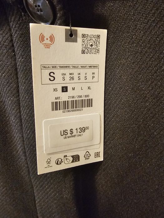 Palton nou cu etichetă  Zara masura s