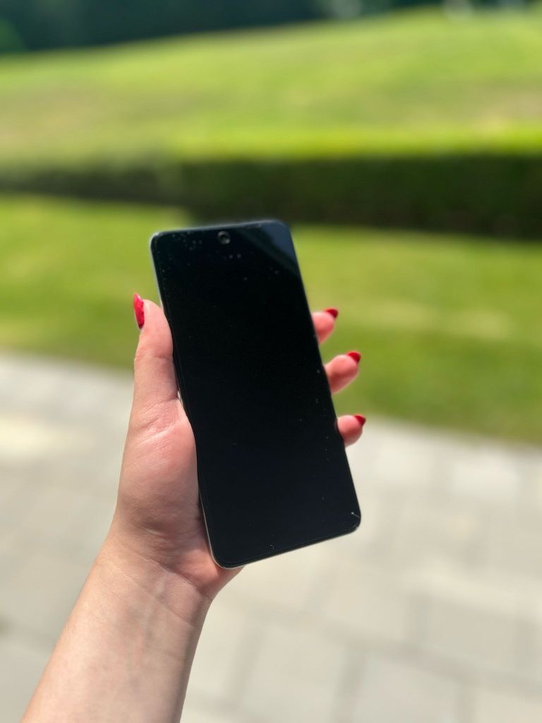 Realme 14x в гаранция