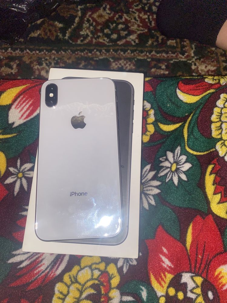 Iphone X narxi kelishamz 64 gb файс ид тру тон бор