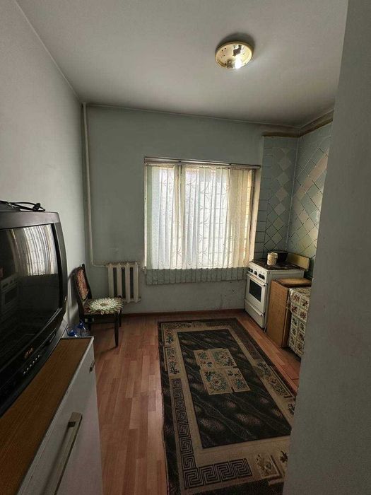 1 xona kv uzoq muddatga. Qoraqamish 1/4. 1-qavat. Asosiy yo'lga yaqin