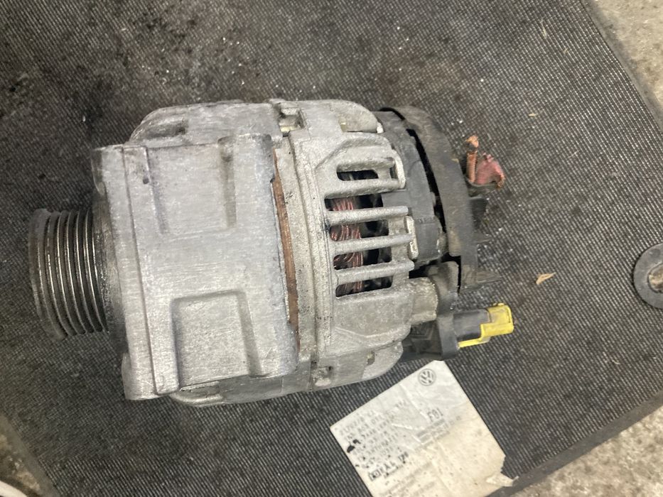 Renault scenic 1999година 1.6i Динамо
