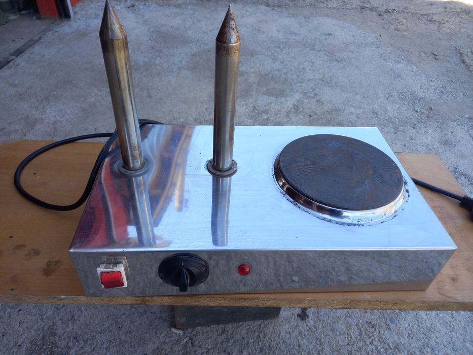 Продавам  профисонален хот док машина