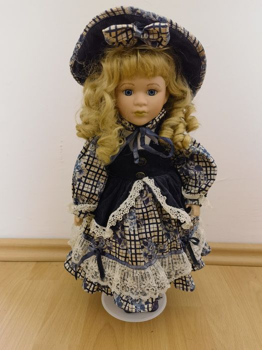 Порцеланови колекционерски кукли