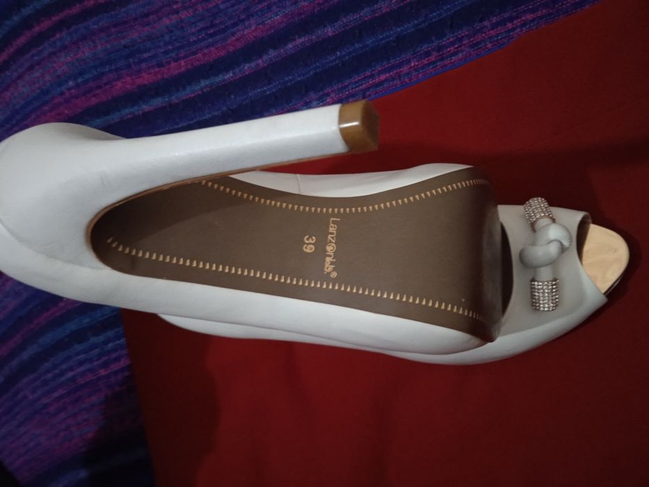 Туфли женские Новые модельные