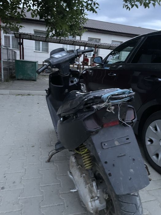 Vand scuter mai multe detalii la tel