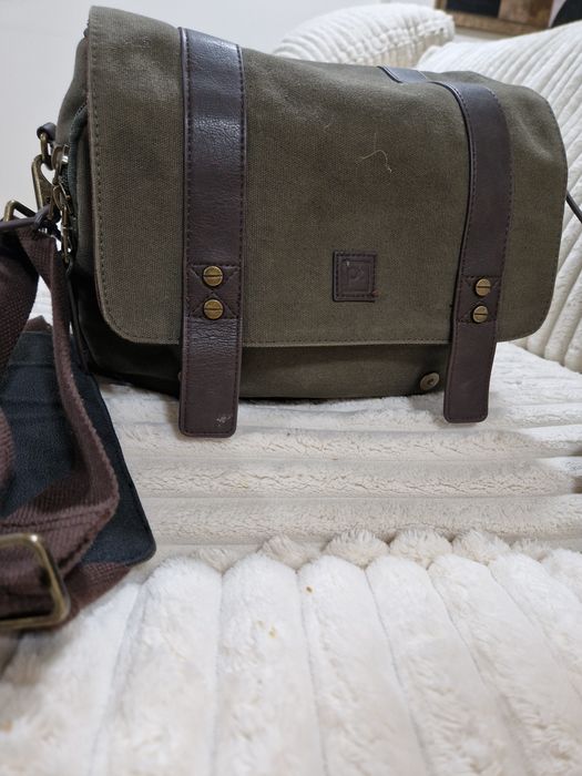 Nikon D200 body+obiectiv+blitz+geantă