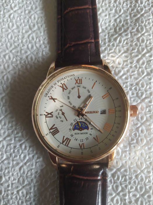 Стилен мъжки часовник