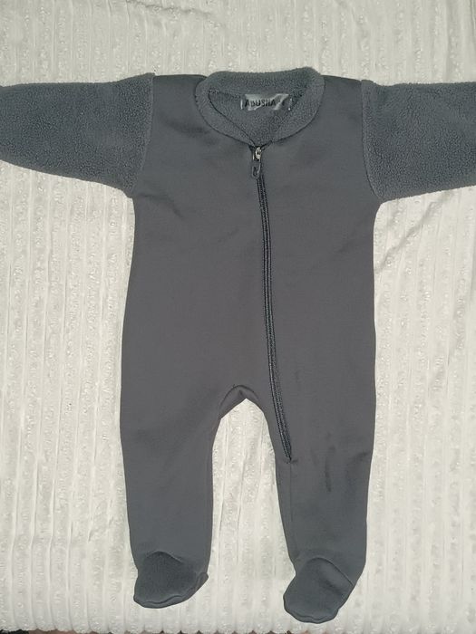 Продам теплые комбинезоны