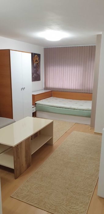 Дава се под наем Едностаен апартамент в Пловдив, Кършияка - 32 кв.м за 275 € - Снимка #2