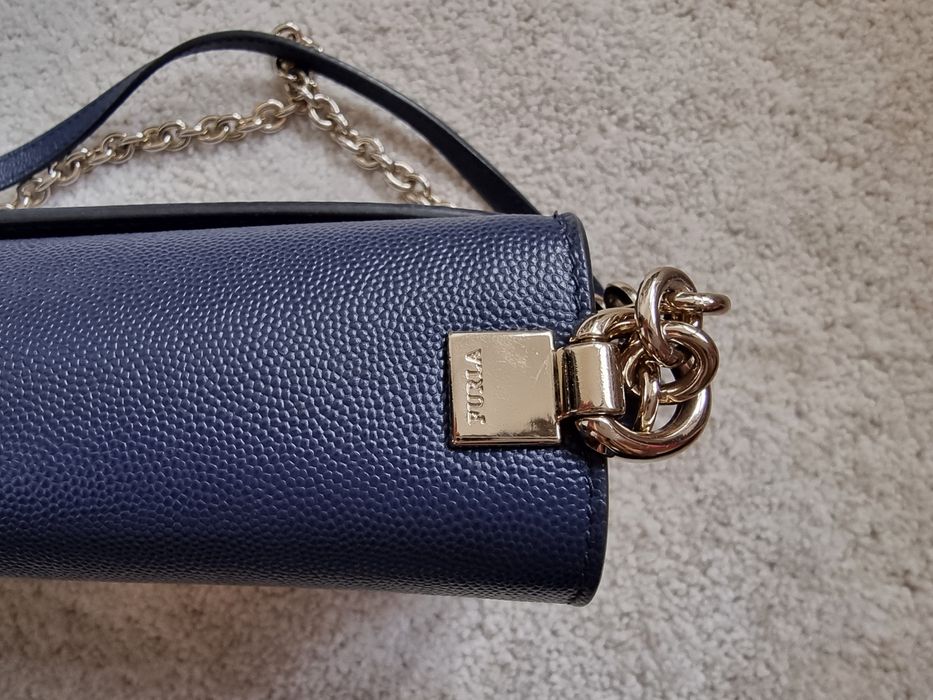 Продавам чанта Furla Mimi