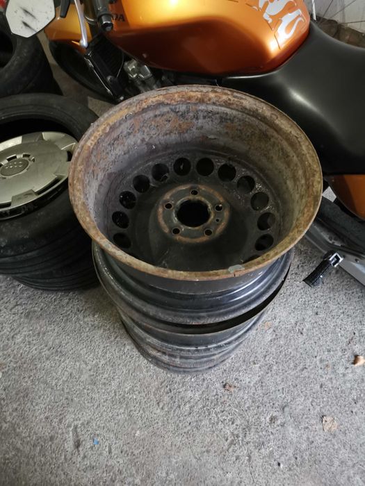 jante tabla R16 + capace audi