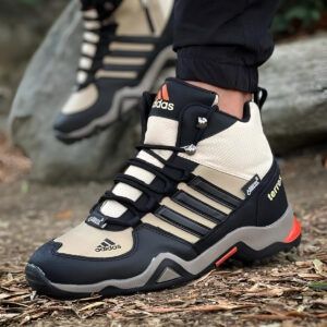 Мъжки обувки Adidas Terrex Gore-Tex: Черно и Бежаво