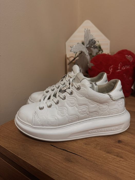 Бели сникърси Karl Lagerfeld