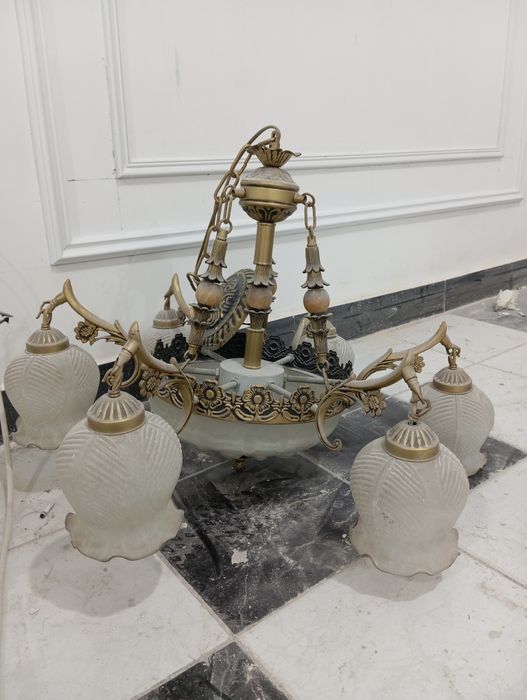 Люстра 5 шт б/у по 70 тыс