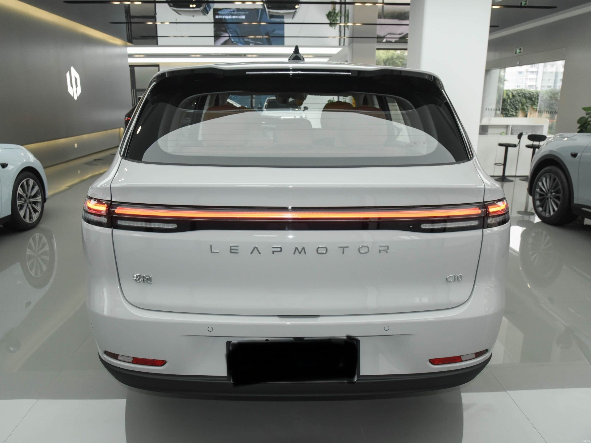 LEAPMOTOR C10 530 Smart position