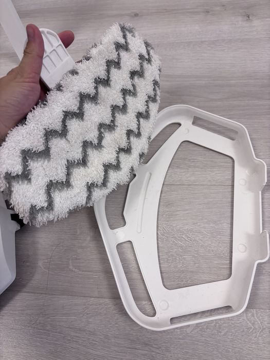 Aspirator vertical cu abur + mop  2-în-1 Xiaomi Deerma ZQ990W (CA NOU)