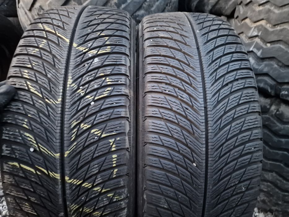Anvelope 255/50R19 marca Michelin, M +S  ,8 mm